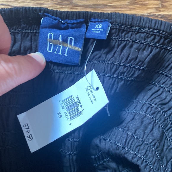 Puff sleeve sweetheart top Gap Black extra small XS new with tags - Picture 8 of 8